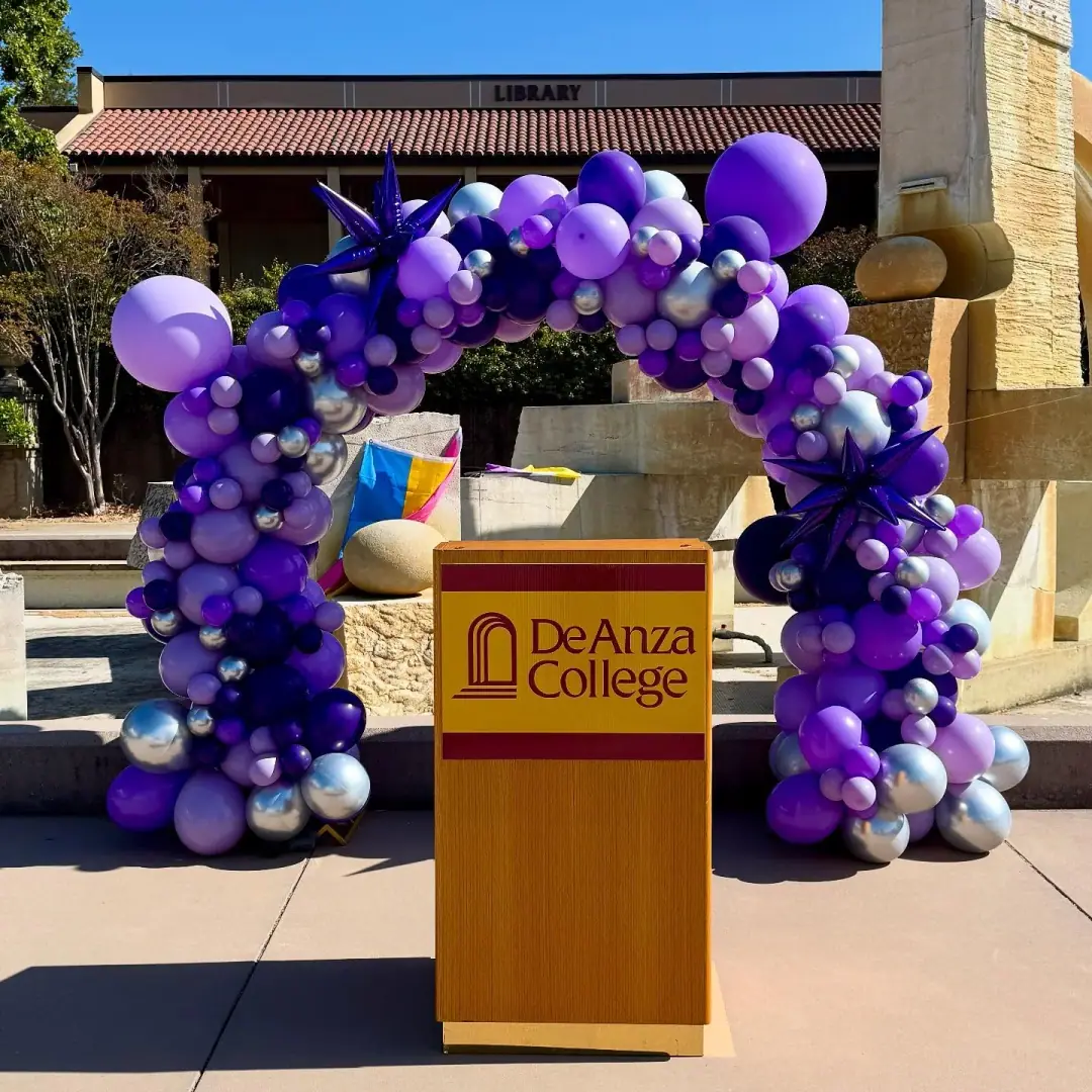 Grand Opening Balloon Decoration Ideas That Draw a Crowd