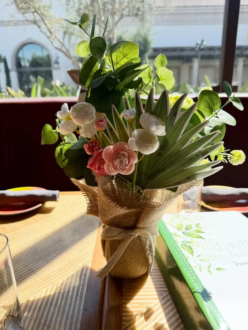 Balloon Centerpiece Ideas That Work at Every Table