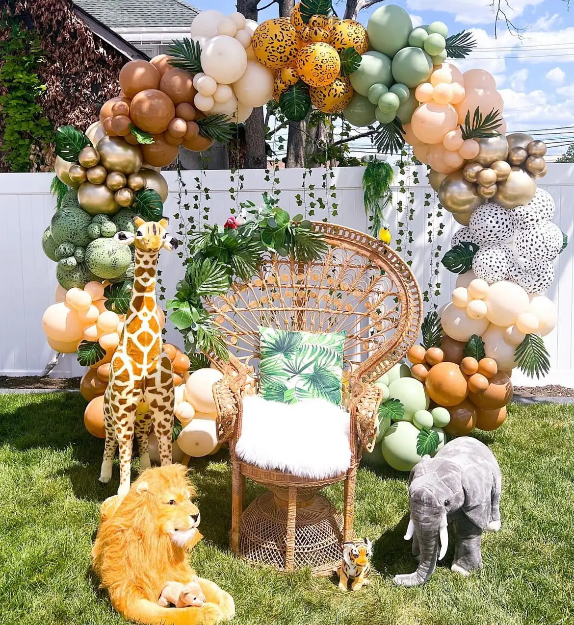 Safari / Jungle — Baby Showers by Balloon Bay